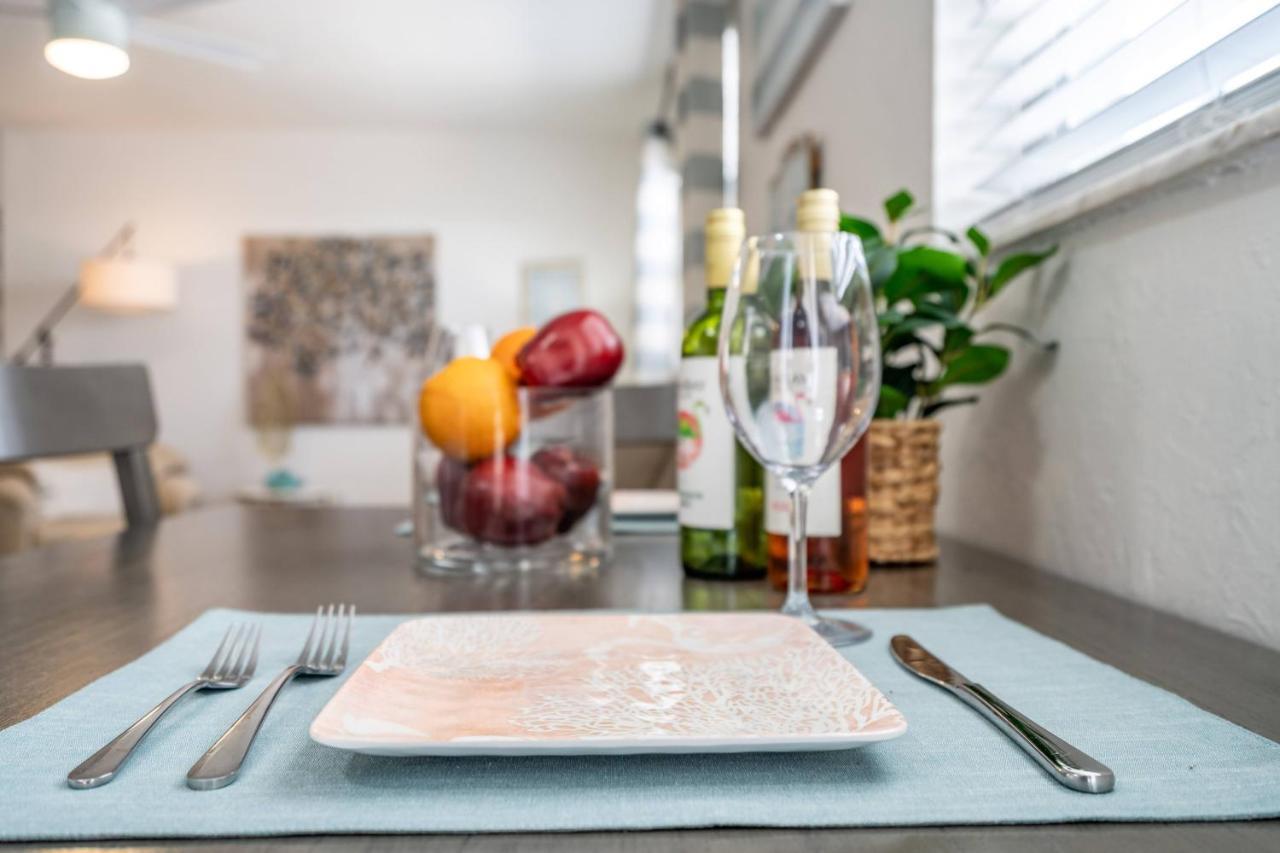 סרסוטה 2Bed 1Bath Suite Minutes To Downtown, Beaches, Restaurants, Theaters And More מראה חיצוני תמונה